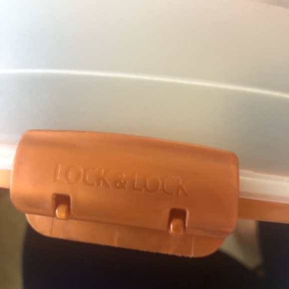 Lock & Lock Portable Round 10.6 QT Cake Cupcake Carrier Dk Orange Travel HLS110 - Picture 5 of 8